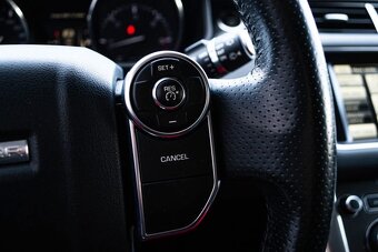 Land Rover Range Rover SPORT - 11