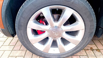 Infiniti FX35 TOP Exkluzivní kus 145 KM - 11