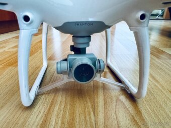 DJI Phantom 4 - 11