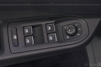 Volkswagen Golf 8 Variant Style 2.0 TDI 110kW DSG automat - 11