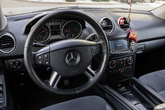 Mercedes-Benz ML 320 CDI - 11