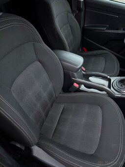 KIA SPORTAGE 1.7 CRDI 85KW RV2011 - 11