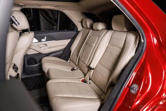 Mercedes-Benz GLE 400d 4MATIC AMG - 11