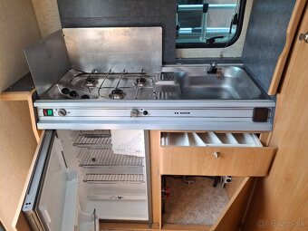 Predám karavan Adria - 11