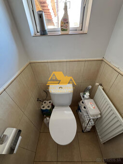 Exkluzívne Predám rodinný dom v Nových Zámkoch - 11