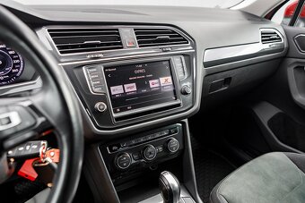 Volkswagen Tiguan Highline 2.0TSI 132kW DSG7 4Motion 08/2016 - 11