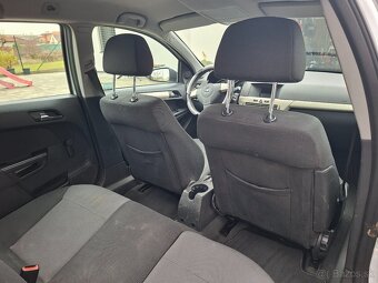 Predám Opel Astra Caravan - 11