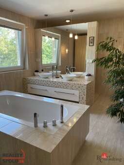 2-izbový byt s parkovaním Vajnory - 11