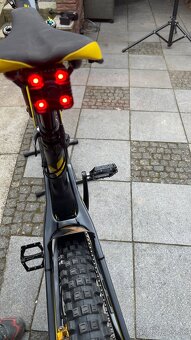 Predám elektrobicykel celoodpružený - 11
