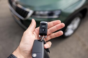 Škoda Karoq 2.0tdi dsg 4x4 2018 plná vybava top stav - 11