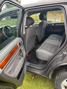 VW Touareg V6 3.0TDI - 11
