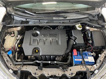 Toyota Corolla 1.6 Active - 11