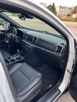KIA Sportage 2.0 CRDi GT-Line = 4WD (4x4), A/T Panoráma = - 11