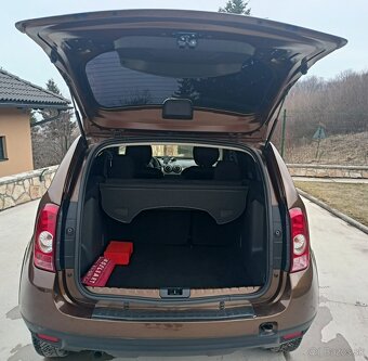 Dacia Duster 1.6 benzín – TOP stav, spoľahlivé auto - 11
