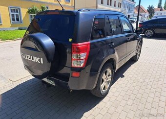 Suzuki Grand Vitara 1,9 DDiS AWD nafta manuál 95 kw - 11