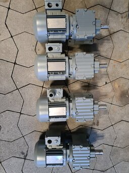 Predám rôzne prevodovky s el.motorom - 11