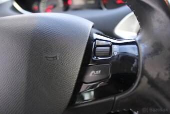 Peugeot 308 1.6 THP Allure| 1. majiteľ |Ako nové kúpené v SR - 11