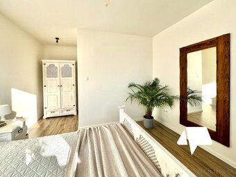 Svetlý 2-izb. zariadený byt Kynek Rezidencie. Novostavba na  - 11