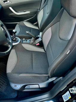 Peugeot 308sw 1,6eHDi - málo kilometrov, 7-miestne - 11