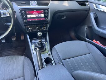 Škoda Octavia Combi 2.0 TDI Style mod.2018 - 11
