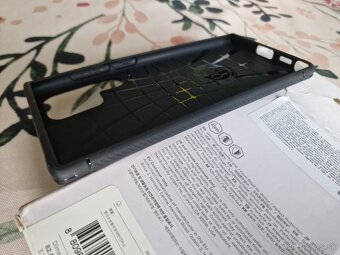Nepouživané púzdro Spigen Rugged Armor na Samsung S22 Ultra - 11