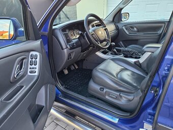 Mazda Tribute 2.3i 4x4 - 11