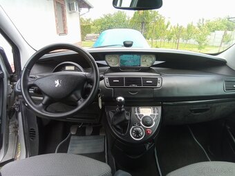 Peugeot 807 - 11