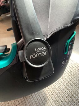 Vajíčko / Autosedačka / Podstavec Britax Römer (Baby Safe) - 11
