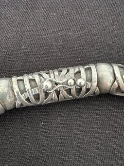 Strieborný náhrdelník s otváracím medailónom, zákaz. výroba - 11