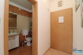 Vodice, Srima – zariadený apartmán, 350m od mora - 11