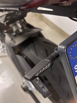 Aprilia Tuono 660 Factory (v zaruke) - 11