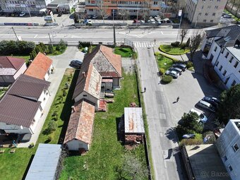 Na predaj: Rodinný dom prerobený na obchodno-servisnú prevád - 11