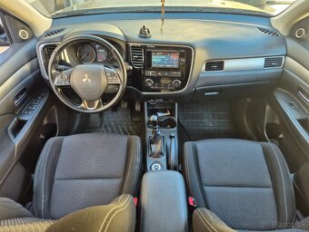 Mitsubishi Outlander 2.2D 4x4 2015 - 11