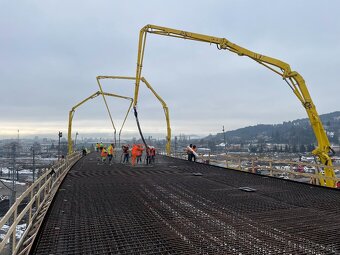 Priemyselne podlahy - lesteny beton - 11
