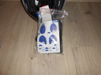 Predam krasnu novu moto prilbu znacky SHARK EVO GT SEAN - 11