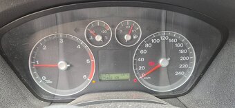 Ford focus tdci - 11