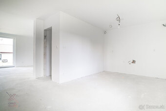 Na predaj priestranný bungalov-novostavba-holodom, Vajkovce - 11