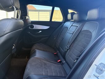Mercedes Benz C200d AMG Line - 11