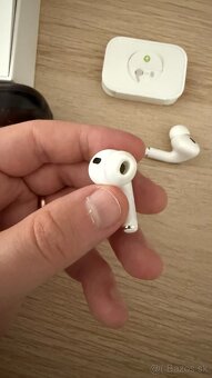 Apple AirPods Pro 2022 + Nomad Leather Case Brown - 11