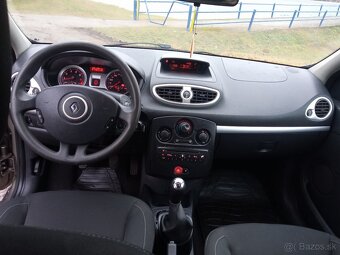 Predám Renault Clio 3  1.2 benzín 55kw r.v.2009 - 11