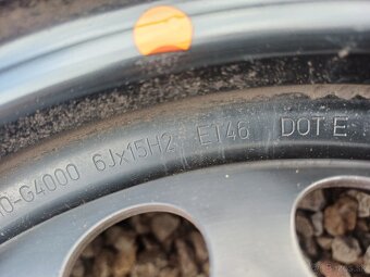 plech.disky-Hyundai/Kia---6Jx15-ET-46---5x114,3 - 11