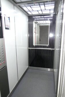 Na predaj veľkometrážny 3 izbový byt s balkónom - 11