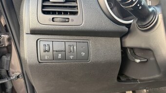 Kia Venga 1.6 CRDi VGT TX - 11