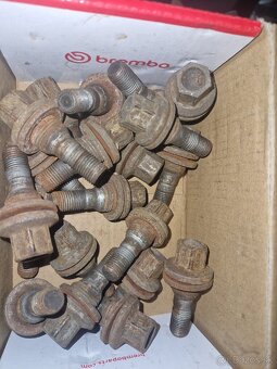 Disky peugeot r16 - 11