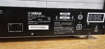 YAMAHA BD-S667 Blu-ray prehrávač - 11