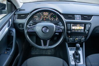 Škoda Octavia Combi 1.6 TDI 110k Ambition DSG - 11