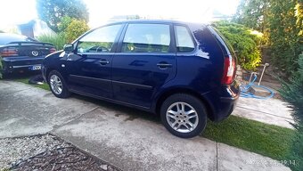 VOLKSWAGEN POLO 1,2 i - 11