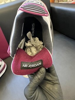 Paris Saint-Germain x Air Jordan 4 Retro 'Bordeaux' - 11
