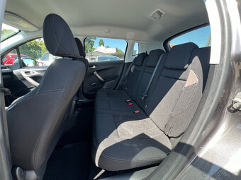 Peugeot 2008 1.2 benzín, 60kW, MT/5, rok:2016. - 11