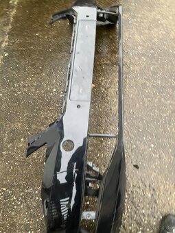 predni naraznik skoda superb 3 III 3v0 6xpdc cerny - 11